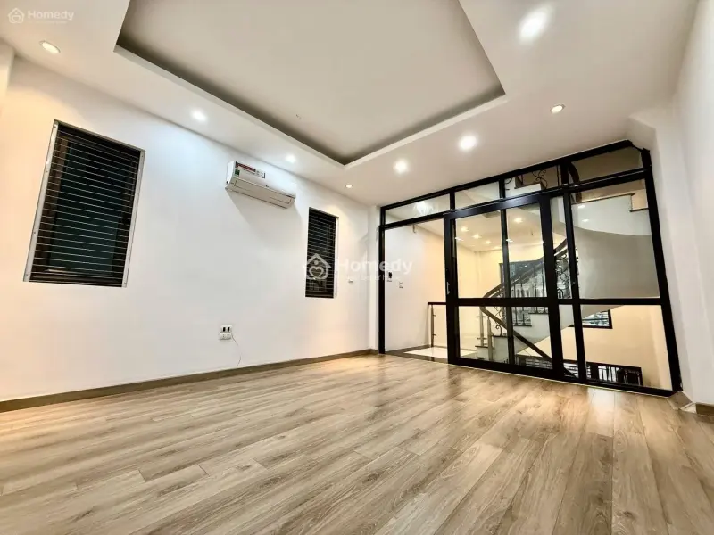 Siêu Phẩm Lô Góc Phố Đông Ngạc 42M2, 5T, Ô Tô 7C Vào Nhà, Ngõ Thông Kinh Doanh