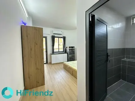 Cho Thuê Căn Hộ Ban Công 2 Cửa Sổ Tại Nguyễn Văn Thủ, Q1, View Đẹp, Nội Thất Mới, Gần Công Viên