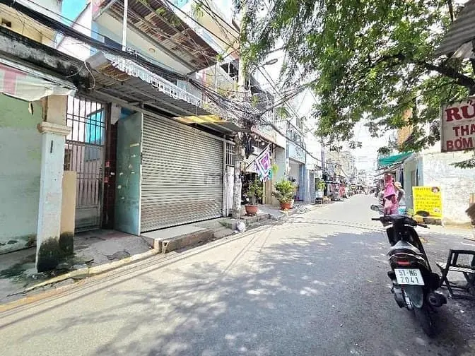 Nhà Hẻm Oto Huỳnh Tấn Phát - Ngang Khủng 5.7M - Mới Kiên Cố