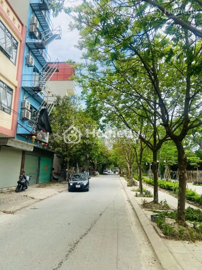 Bán Đất Dịch Vụ Dương Nội Giá Rẻ, Phân Lô Vỉa Hè, Đường Thông Rộng Thoáng, Xây Nhà Cực Đẹp