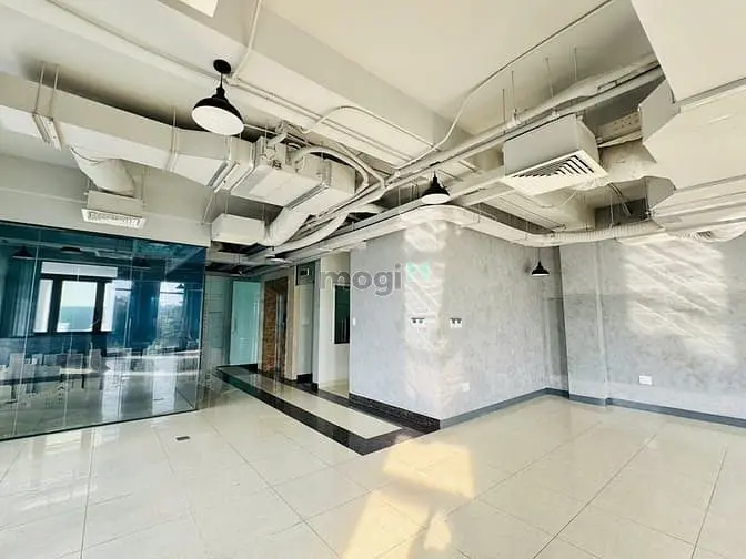 Góc 2Mt Nguyễn Thị Thập Q7 Dt 10X20M Hầm 1 Trệt 4 Lầu Sân Thượng