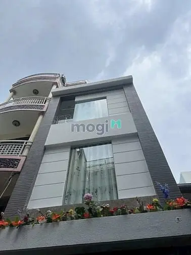 Nhà Đẹp 2 Tầng Hhm Xe Hơi Đến Tận Cửa Phan Văn Trị, Phường 11 2 Tỷ 690