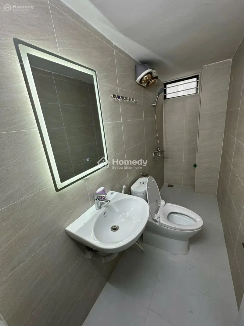 Nhà Đẹp Lô Góc – 15M Ra Phố Nguyễn Khang – 5 Tầng – Sổ Vuông – Chủ Cần Bán Gấp