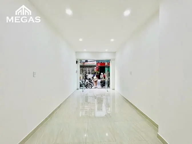 Cho Thuê Mặt Bằng Kinh Doanh .... Ngay Vòng Xoay Lí Chính Thắng ❄️❄️❄️