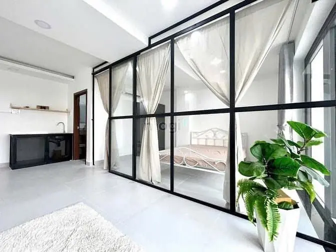 Cho Thuê Studio Cao Cấp , Ngay Khu Bàu Cát / Ni Sư Huỳnh Liên , Giá Rẻ