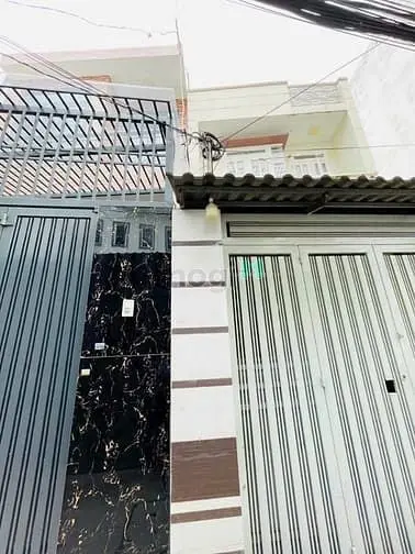 Nhà Đẹp 2 Tầng Hhm Xe Hơi Đến Tận Cửa Phan Văn Trị, Phường 11 2 Tỷ 690