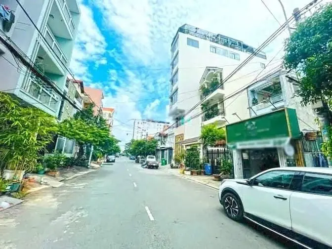 Hàng Thơm - Nhà Cấp 4 Tiện Xây Mới 3X18M Đường Số Chợ Tân Quy, Quận 7