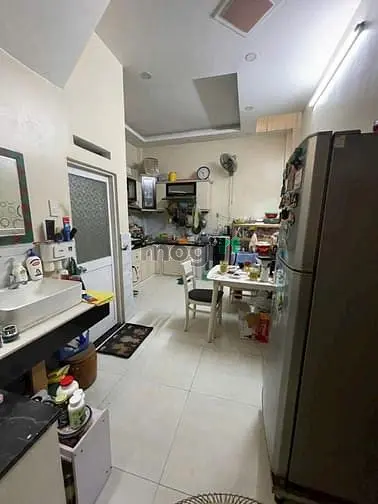 Nhà Đẹp 2 Tầng Hhm Xe Hơi Đến Tận Cửa Phan Văn Trị, Phường 11 2 Tỷ 690