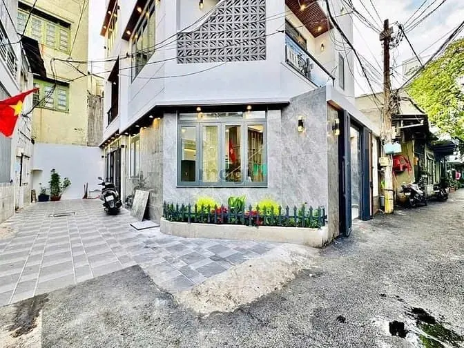 Bán Nhà Căn Góc 2 Mặt Hẻm 3,5M Bùi Quang Là, P.12, 8 X 7, Giá 6.35 Tỷ