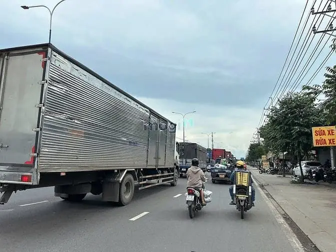 Kho Xưởng Ngang 17M Gần Ql1A 1309M2 4 Lầu Xe Tải Đậu Tn 1.5 Tỷ 46.5 Tỷ