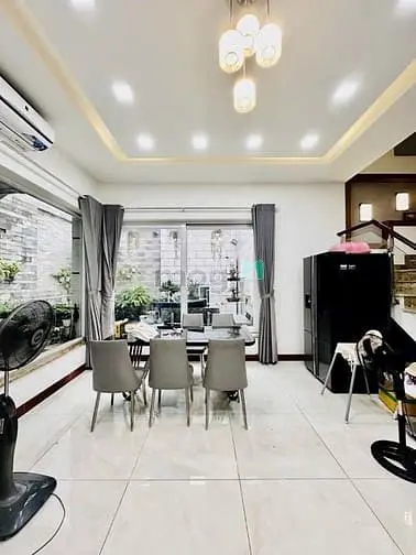 Biệt Phủ Đại Gia - 5Tầng Khu Sân Bay Dt: 150M2 (7X21M) Nhỉnh 23 Tỷ