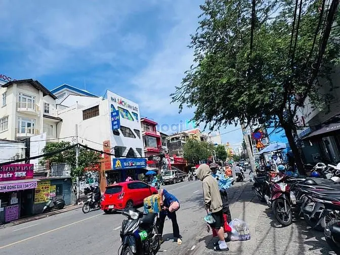 Cần Bán Nhà 1-3 Nguyễn Gia Trí, Phường 25, Quận Bình Thạnh, Tp.hcm