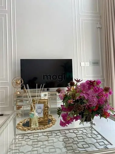 Cho Thuê Nguyên Căn Nhà Đẹp 90M2 Hẻm Nhựa Sang Trọng Sư Vạn Hạnh Quận