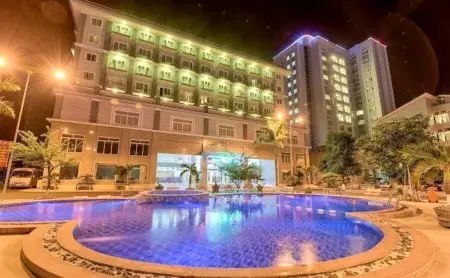 Cho Thuê Phòng Khách Sạn 4 Sao Sát Biển Giá Cực Rẻ Tại Nha Trang