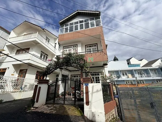 Nhà Đẹp Hai Mặt Tiền Trung Tâm Tp Đà Lạt Giá Tốt 9 Tỷ