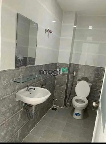 Nhà Cho Thuê: 25/3A Phú Thọ Q11, (4X12M 3L 4Pn)