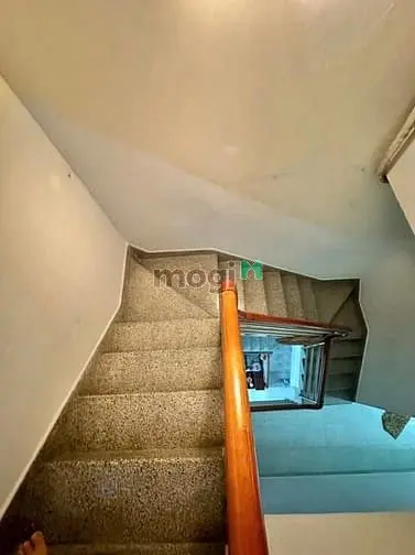 • Bán Nhà Quận 5 - Hẻm Sát Mặt Tiền Trần Hưng Đạo Vị Trí Siêu Đẹp