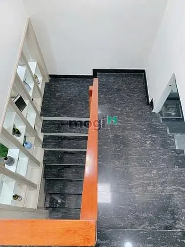 Bán Gấp Nhà 2 Tầng 4M X 15M. Hẻm 5M Ô Tô Vào Nhà Nguyễn Văn Qúa. 5 Tỷ3