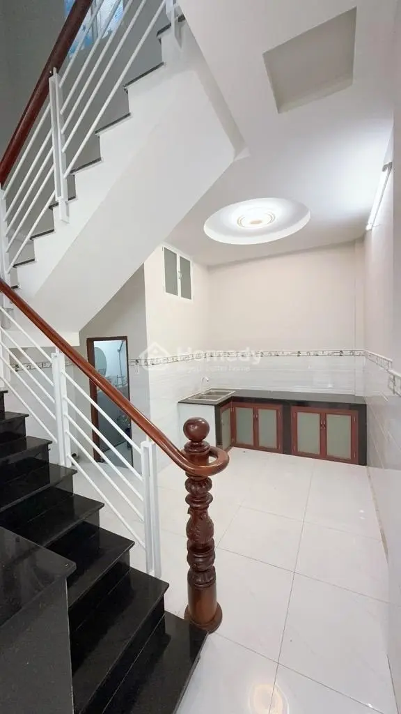 Chỉ 2,8 Đồng. Shr . Nhà 4 Tầng, Dtsd 112M2, Hẻm 6M . Ô Tô Đỗ Cửa . Ngay Khu Đồng Bộ Lê Trọng Tấn