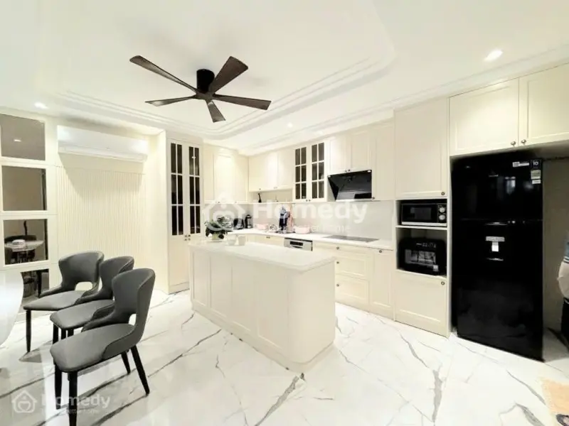 Bán Nhà Tạ Quang Bửu 55M/ Full Nội Thất/Thang Máy/ Lô Góc 3 Thoáng/ Gần Phố