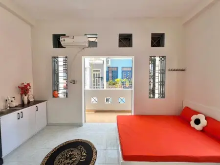 Cho Thuê Phòng Trọ Ban Công Giá Rẻ Đầy Đủ Nội Thất Gần Công Viên Lê Thị Riêng, Chợ Hoà Hưng, Go!..