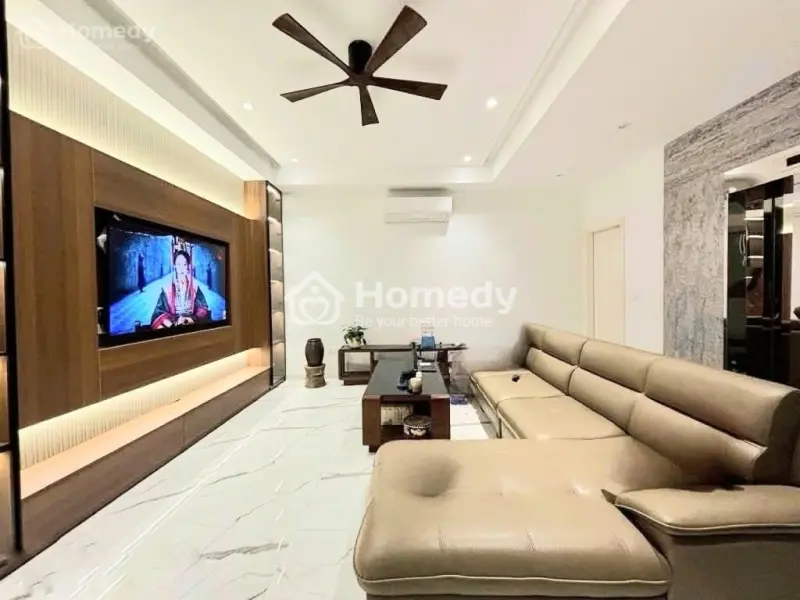 Bán Nhà Tạ Quang Bửu 55M/ Full Nội Thất/Thang Máy/ Lô Góc 3 Thoáng/ Gần Phố