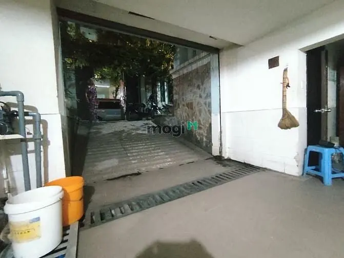 Biệt Thự 5 Tầng• Có Hầm• Khu Cao Lỗ• P4• Q8• 160M2(8X20)• 6Pn• 6Wc