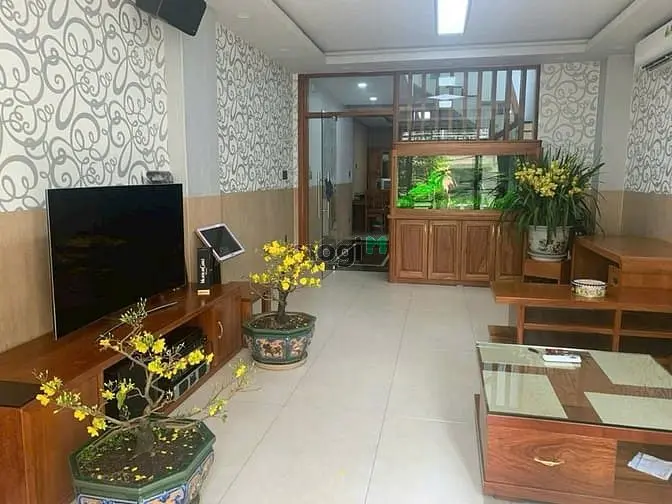 Bán Nhà Hẻm 8M Lê Minh Xuân, Phường 7, Q. Tân Bình. Dt: 4,4X16,7M.