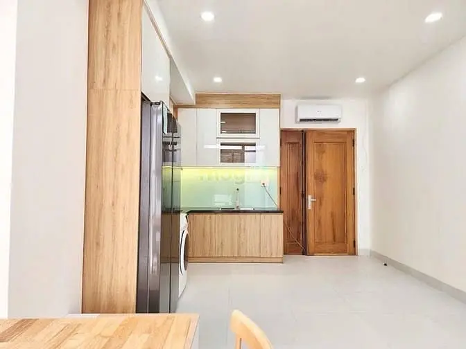 Cho Thuê Chdv 2 Phòng Ngủ Full Nội Thất Bancol Ngay Lũy Bán Bích