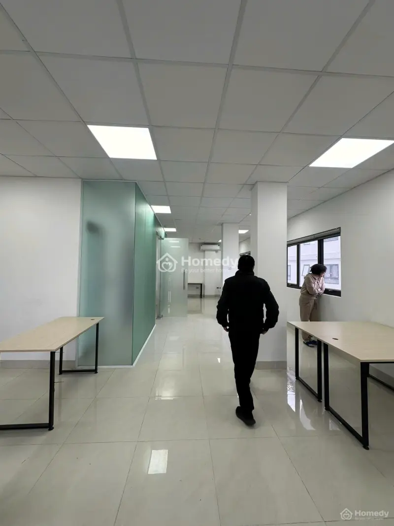 Cho Thuê Văn Phòng Nguyễn Xiển, Lô Góc, 2 Mặt Thoáng Đẹp Giá Tốt