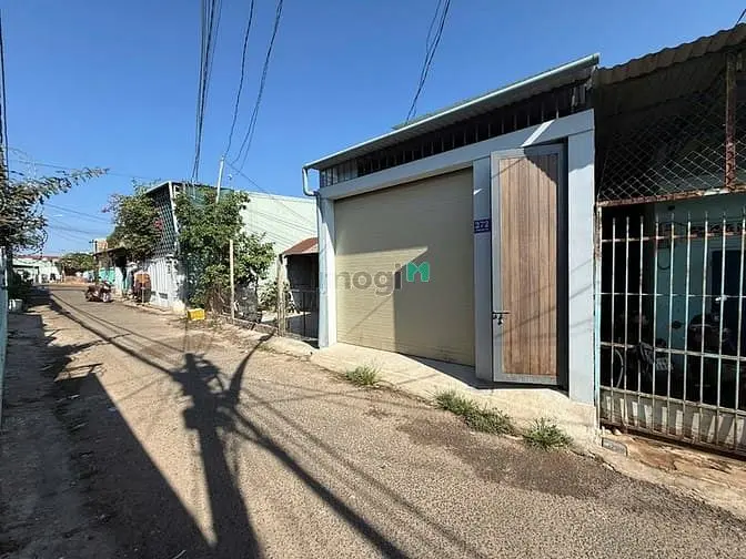 Bán Nhà Mặt Tiền Tăng Bạt Hổ, P Yên Đỗ, Gia Lai