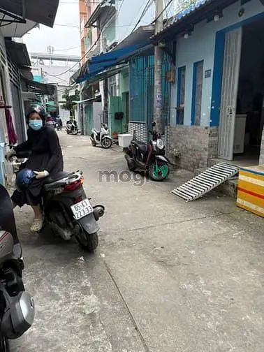 Chốt Gấp, Sát Vách Kdc Tên Lửa, Nhà Mới Đẹp, Vị Trí Vàng