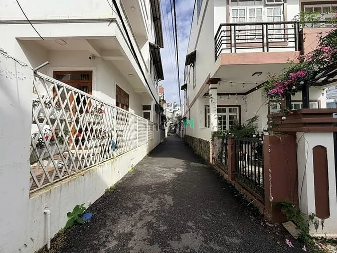 Nhà Đẹp Hai Mặt Tiền Trung Tâm Tp Đà Lạt Giá Tốt 9 Tỷ