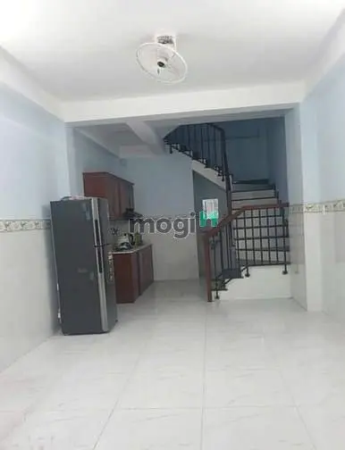 Nhà Cho Thuê: 341/C Lạc Long Quân, (3.6X10M 3L 3Pn), 13.5Tr