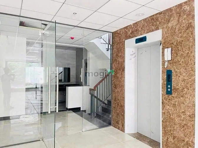 Cho Thuê Tòa Nhà Có Thang Máy , Pccc - Dt 6*20