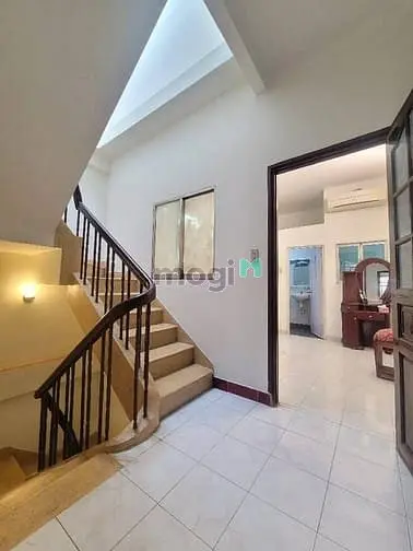 Ô Tô 7 Chỗ Đậu Trong Nhà Lê Văn Sỹ Quận 3 4 X 15M 4 Tầng Sân Thượng