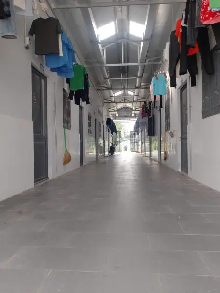 Phòng Trọ Diện Tích 20M2 + Gác Đúc 10M2. Sạch Sẽ, An Ninh, Lối Đi Rộng 3M Thông Thoáng.