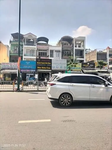 Gò Vấp, Nhà Mặt Tiền Đường Dương Quảng Hàm, Dt 4X22M 3 Tầng Chỉ 17 Tỷ