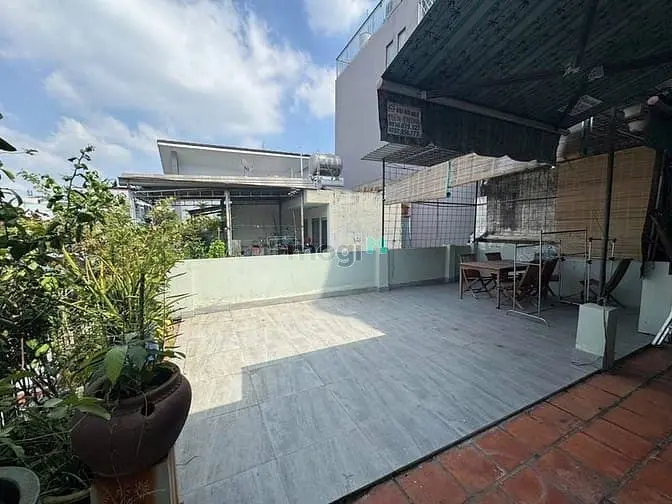 Nhà Phố Làng Báo Chí, Thảo Điền, Q2 - 3 Tầng Trống Suốt. Giá 35Tr/Th