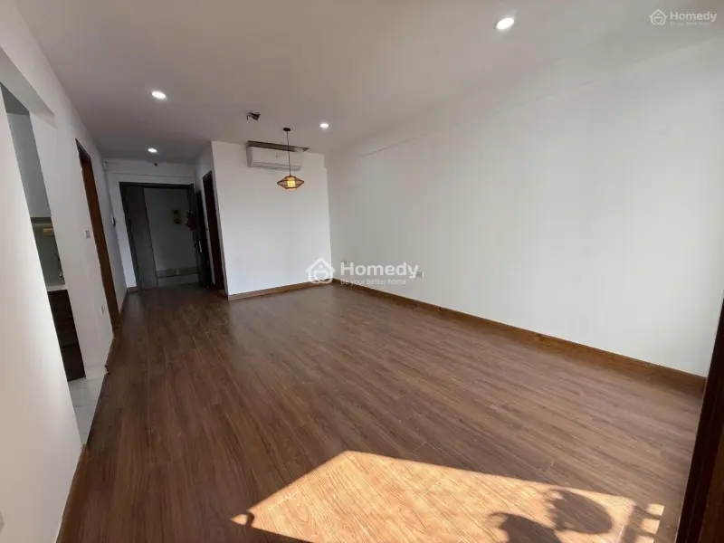 Gia Đình Cần Bán Căn 2Pn Tại Amber Riverside (Thông Với Times)