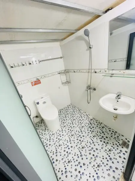 Phòng Ban Công 6M Siêu Lớn - Full Tiện Ích - Nhà Thang Máy An Ninh