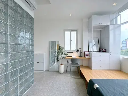 Căn Hộ Cao Cấp Ngay Hoàng Văn Thụ Ban Công Thoáng Full Nội Thất Mới