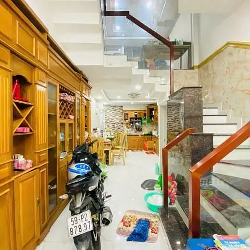 Nhà Rất Đẹp Ở Ngay Đón Tết -Ngay Chợ Tân Sơn - Dt:130M, 4Pn, Chỉ 5Tỷ.x