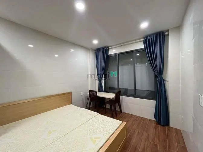 Khai Trương Căn Hộ Mới Xây Full Nội Thất, Ban Công Ngay Nguyễn Oanh