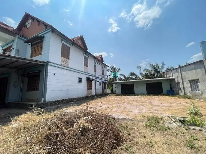 Chính Chủ Gửi Bán Biệt Thự Sân Vườn, Phường Long Bình, Quận 9