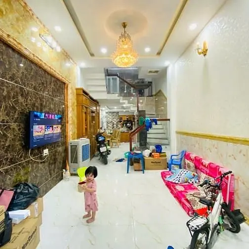 Nhà Rất Đẹp Ở Ngay Đón Tết -Ngay Chợ Tân Sơn - Dt:130M, 4Pn, Chỉ 5Tỷ.x