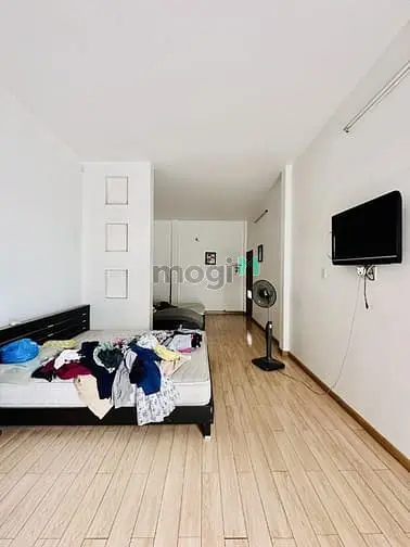 Biệt Thự Mặt Tiền Gần Công Viên Làng Hoa - 250M2 - Chỉ 27 Tỷ 9