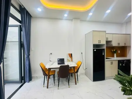 Cho Thuê Căn Hộ Dịch Vụ 40M2 Full Nội Thất Có Ban Công Gần Ngã Tư Phú Nhuận