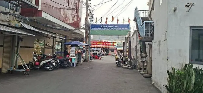 Phố Ẩm Thực Lê Văn Sỹ Q.3 4 X 9M 2 Tầng Cấp 4 Hxt 8M 1Trục Thẳng Ra Mt