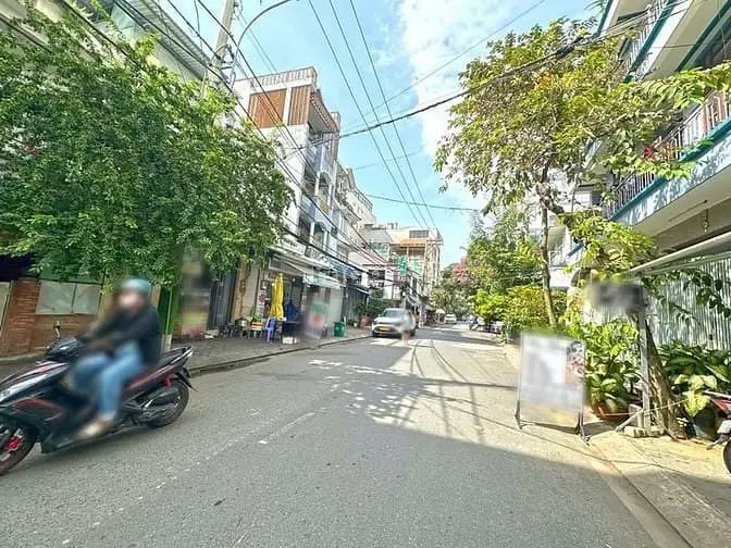 Cho Thuê Nhà 3 Lầu Mặt Tiền Kinh Doanh Đường Số Lý Phục Man, Quận 7